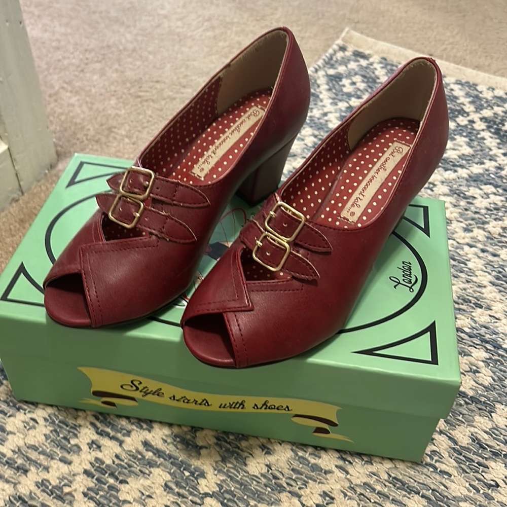 Snappy Red Pumps